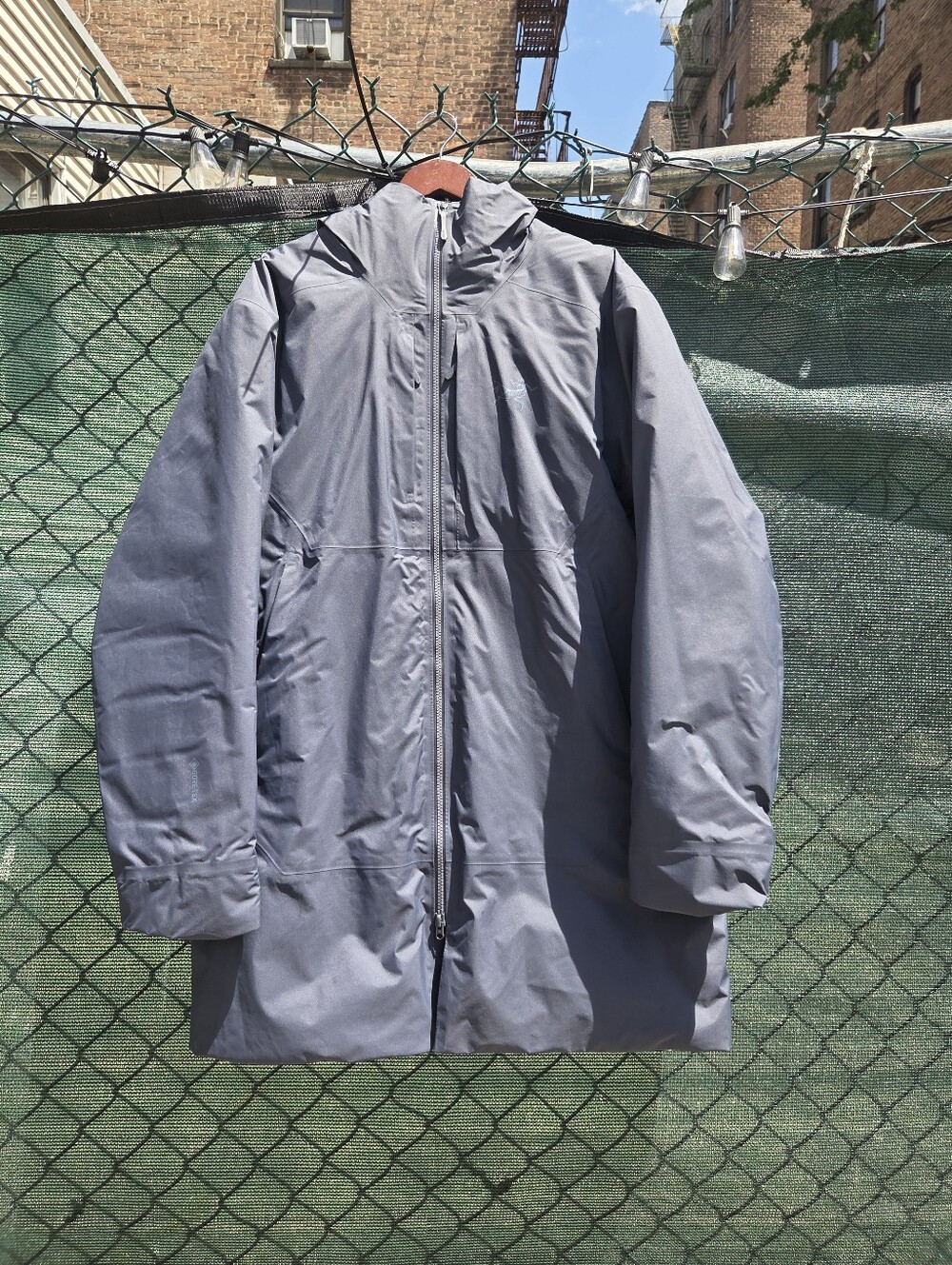 Arc'teryx Parka - Dark Stratus